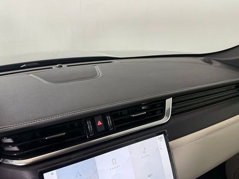 New 2026 Jaguar F-PACE R-Dynamic S image 33