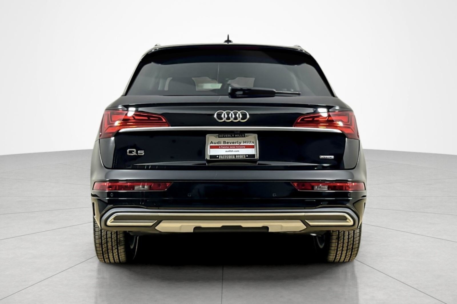 Used 2023 Audi Q5 2.0T Premium Plus w/ Premium Plus Package AWD/4WD image 4