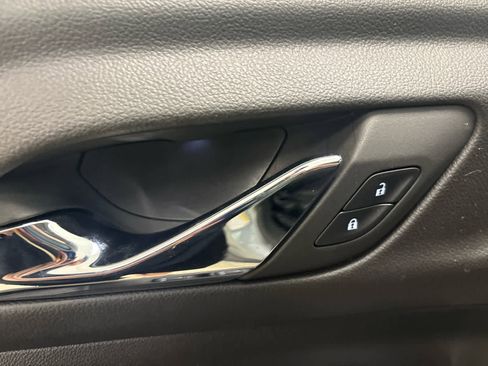 Used 2023 GMC Acadia SLE AWD/4WD image 31