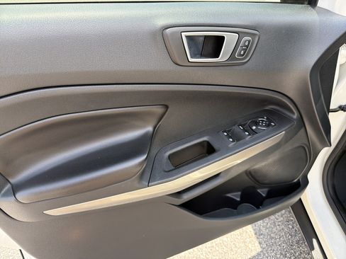 Used 2019 Ford EcoSport Titanium FWD image 19
