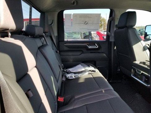 New 2026 GMC Sierra 3500 SLT w/ SLT Premium Package image 11