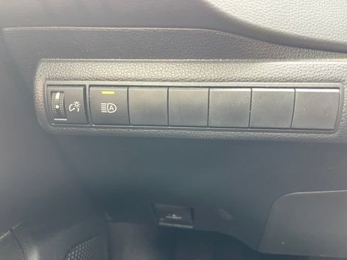 Used 2025 Toyota Corolla SE FWD image 25