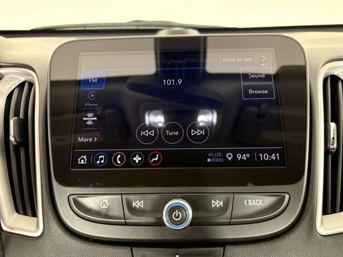 Used 2022 Chevrolet Malibu LT image 21