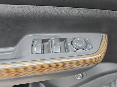 Used 2022 GMC Acadia SLE w/ Driver Convenience Package AWD/4WD image 24