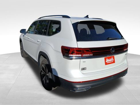 Used 2026 Volkswagen Atlas SE AWD/4WD image 3