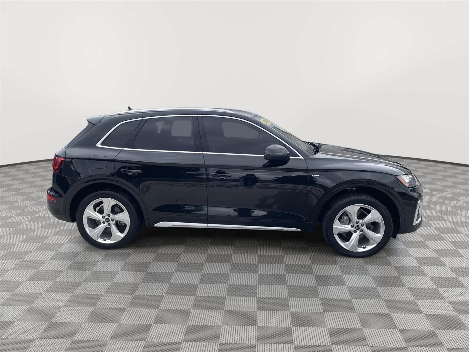 Used 2022 Audi Q5 2.0T Premium Plus AWD/4WD image 16