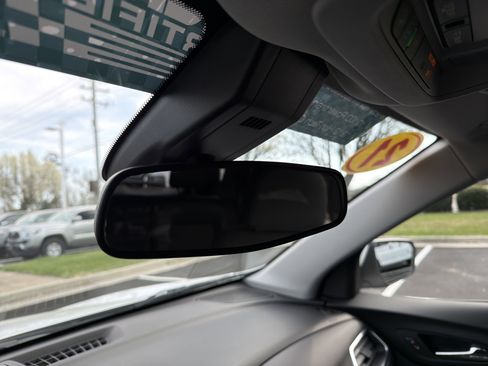 Used 2021 Chevrolet Equinox LT image 26