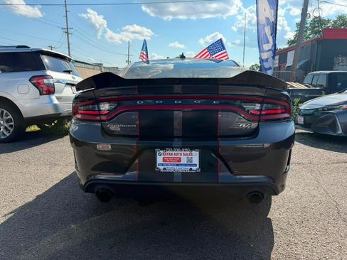 Used 2019 Dodge Charger R/T RWD image 4