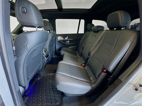 Used 2025 Mercedes-Benz GLS 450 GLS 450 image 6