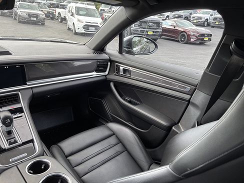 Used 2017 Porsche Panamera 4S AWD/4WD image 24