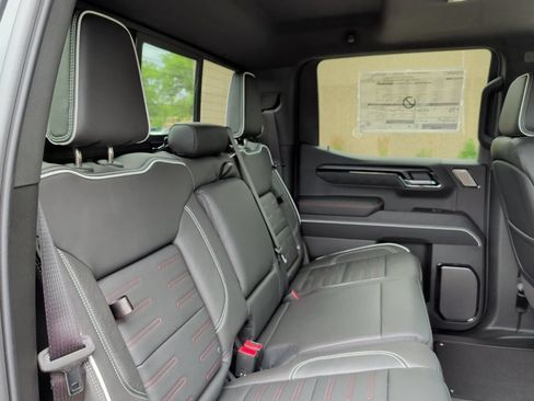 New 2026 GMC Sierra 1500 AT4X AWD/4WD image 40