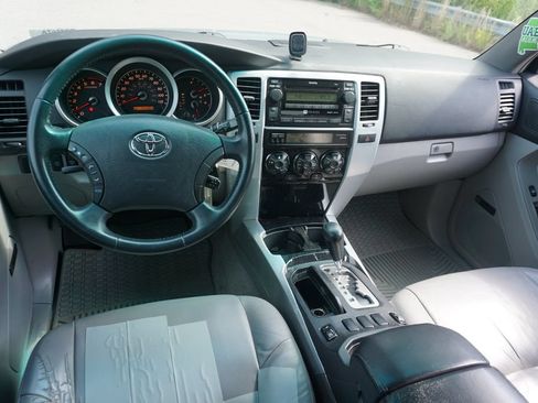 Used 2007 Toyota 4Runner Limited RWD image 5
