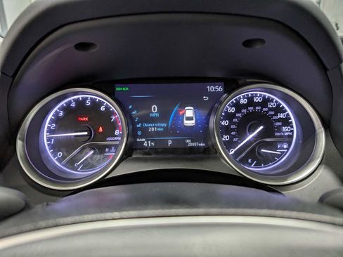 Used 2021 Toyota Camry XLE image 23