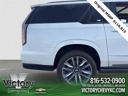 Used 2023 Cadillac Escalade ESV Sport Platinum image 23