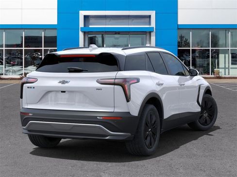 New 2025 Chevrolet Blazer EV LT image 4