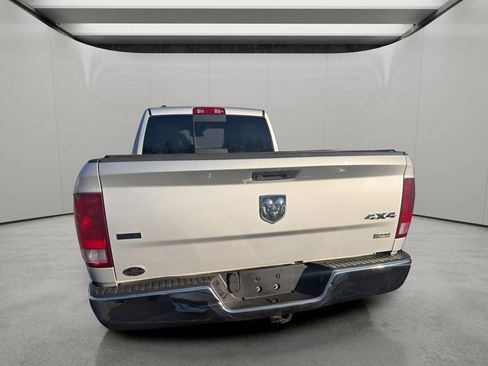 Used 2018 RAM 1500 Classic SLT image 5