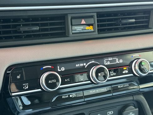Used 2024 Honda Pilot EX-L image 27