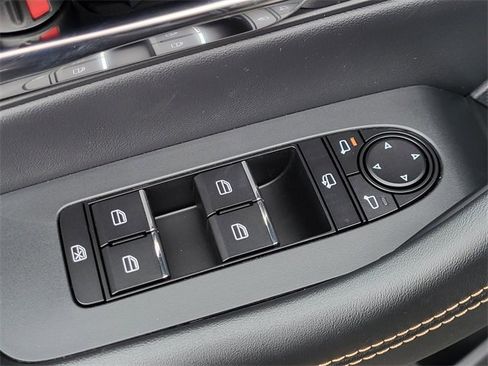 New 2025 MAZDA CX-70 3.3 Turbo S w/ Premium Package image 4