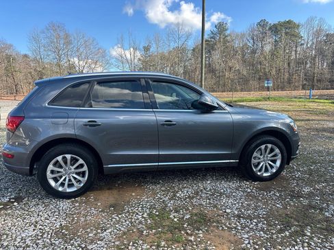 Used 2016 Audi Q5 2.0T Premium w/ Audi MMI Navigation Plus image 2