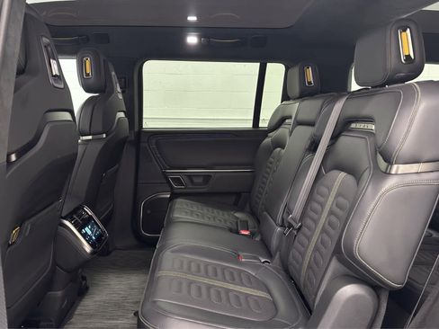 Used 2024 Rivian R1S Adventure image 15