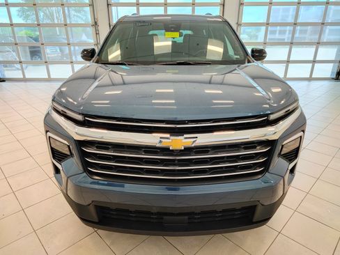 Used 2026 Chevrolet Traverse LT AWD/4WD image 8