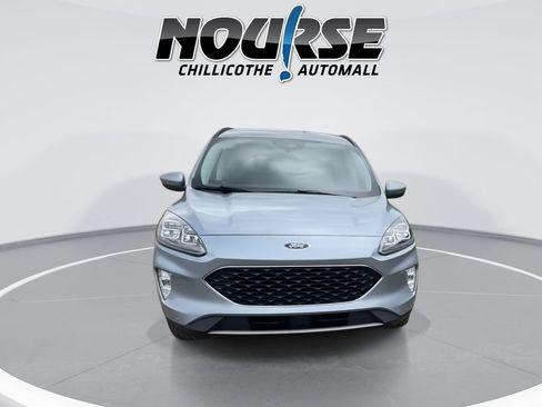 Used 2022 Ford Escape Titanium AWD/4WD image 3