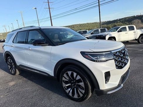 Used 2026 Ford Explorer Platinum w/ LUX Leather Package image 5