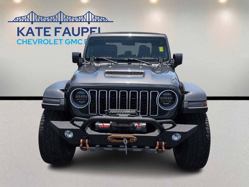 Used 2021 Jeep Gladiator Mojave w/ Trailer Tow Package AWD/4WD image 2