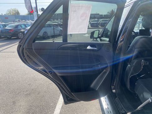 Used 2018 Mercedes-Benz GLE 350 4MATIC image 36