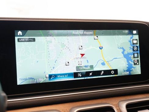 Used 2022 Mercedes-Benz GLE 350 4MATIC w/ Premium Package image 4