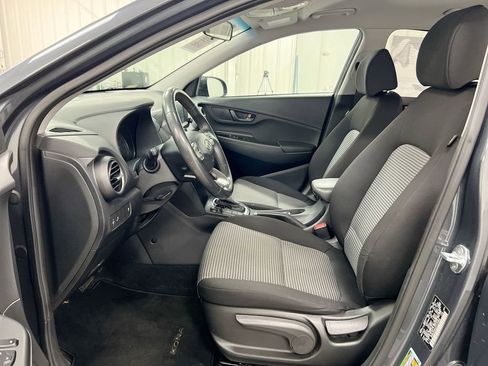 Used 2018 Hyundai Kona SEL image 19