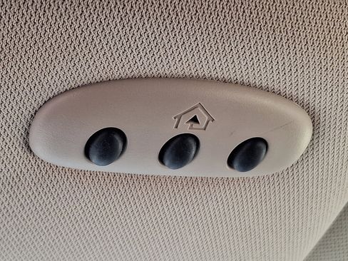 Used 2019 Lincoln Nautilus Select image 28