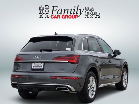 Used 2023 Audi Q5 2.0T Premium w/ Convenience Package AWD/4WD image 4