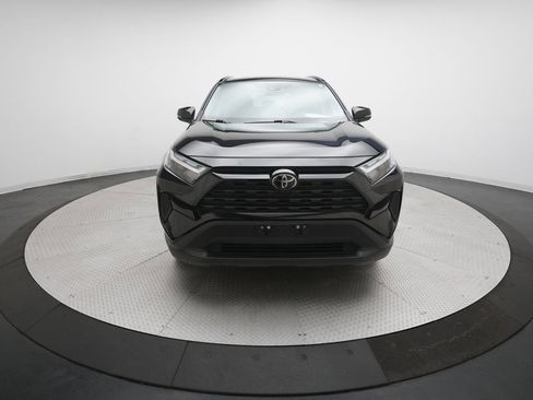 Used 2025 Toyota RAV4 XLE image 13