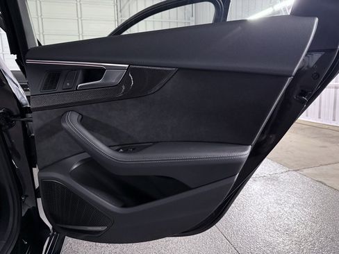 Used 2019 Audi S4 Prestige w/ Prestige Package image 27