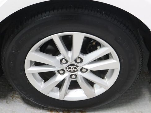Used 2025 Toyota Camry LE FWD image 19
