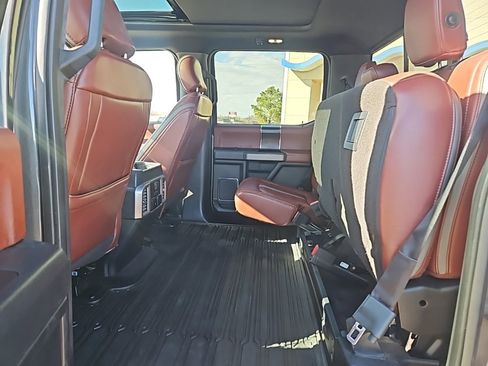 Used 2018 Ford F150 Platinum w/ Equipment Group 701A Luxury image 12