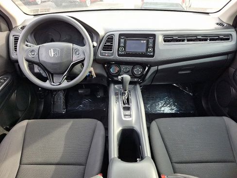 Used 2019 Honda HR-V LX image 11