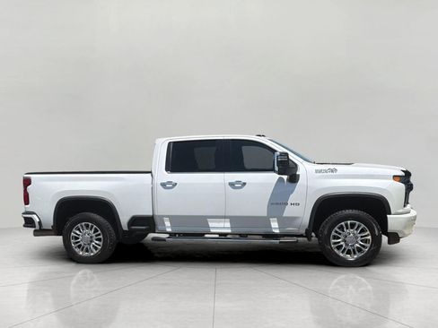 Used 2020 Chevrolet Silverado 2500 High Country w/ Z71 Off-Road Package AWD/4WD image 9