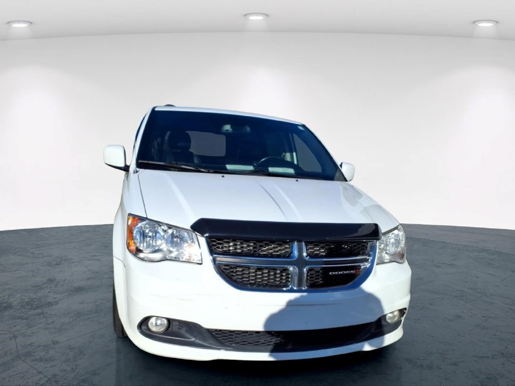 Used 2019 Dodge Grand Caravan SXT w/ Driver Convenience Group FWD image 6