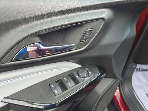 Used 2024 Chevrolet Trax LT w/ Driver Confidence Package image 12