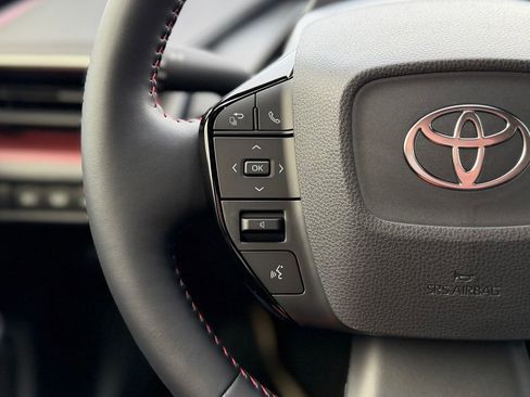 New 2026 Toyota Prius Plug-In Hybrid FWD image 11