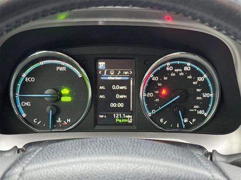 Used 2017 Toyota RAV4 Limited image 23