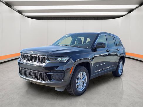 New 2025 Jeep Grand Cherokee Laredo X image 3