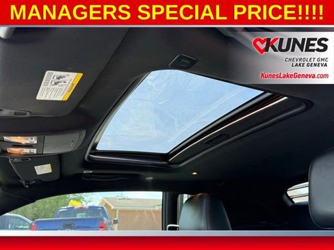 Used 2018 Dodge Challenger R/T Plus RWD image 32