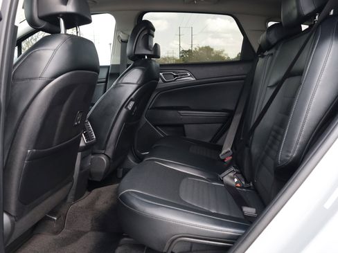 Used 2023 Kia Sportage SX image 25