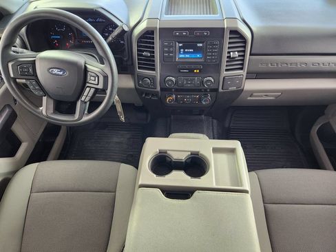 Used 2019 Ford F250 XL w/ STX Appearance Package AWD/4WD image 15