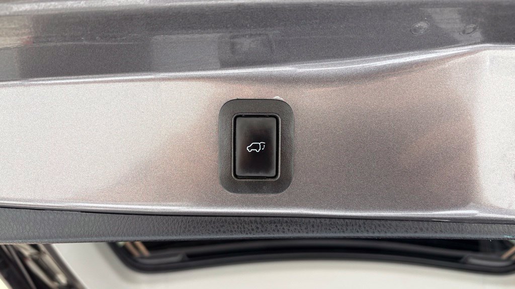 Used 2018 Toyota Highlander Limited AWD/4WD image 5