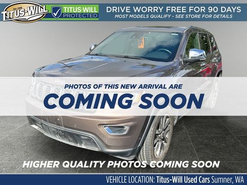 Used 2018 Jeep Grand Cherokee Limited w/ Luxury Group II image 2