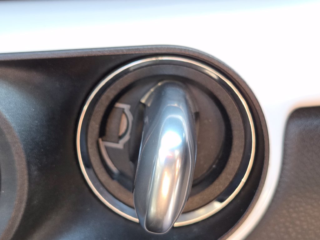 Used 2019 Porsche 718 Boxster RWD image 40
